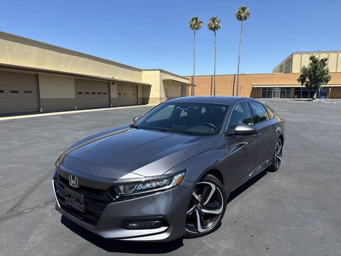 Used 2020 Honda Accord Sport image 3