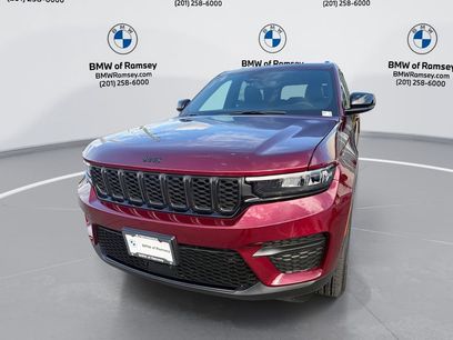 Used 2024 Jeep Grand Cherokee Altitude