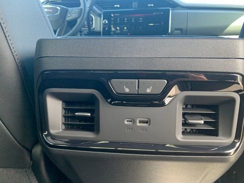 New 2026 GMC Sierra 2500 AT4 w/ Technology Package AWD/4WD image 16