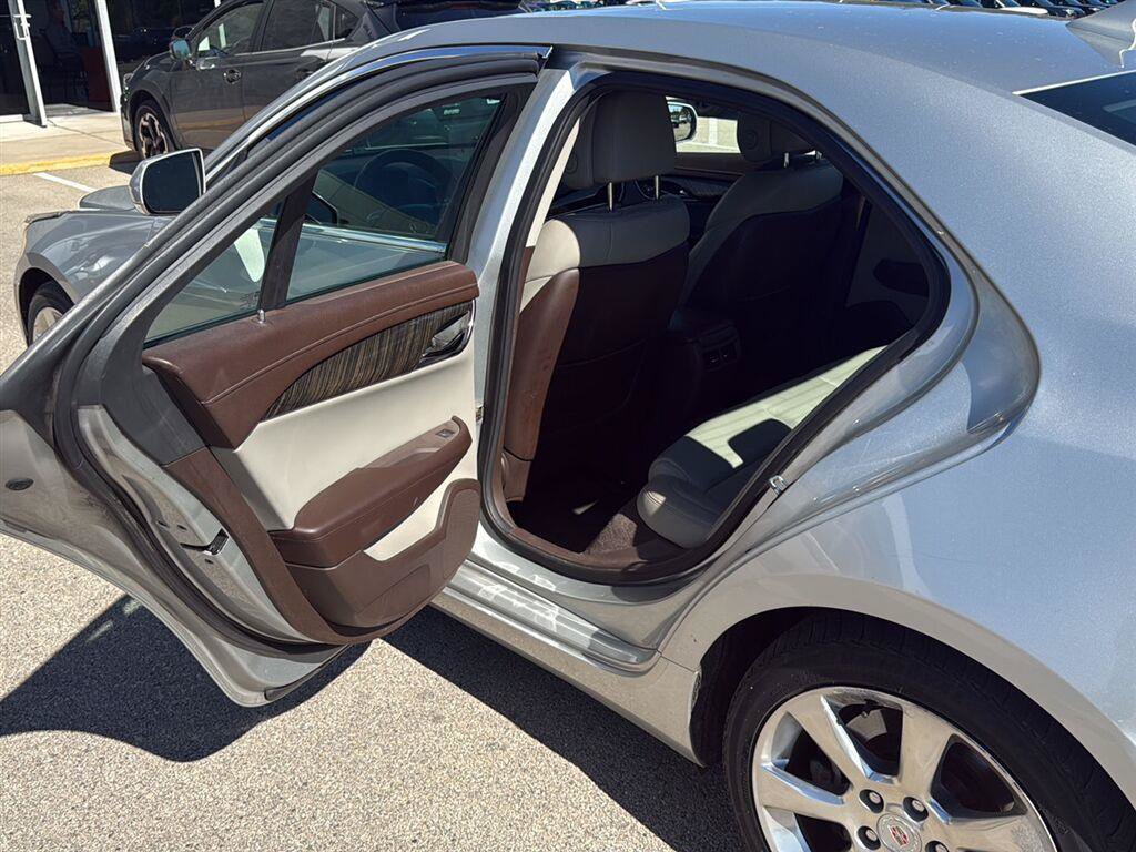 Used 2013 Cadillac ATS Luxury RWD image 10