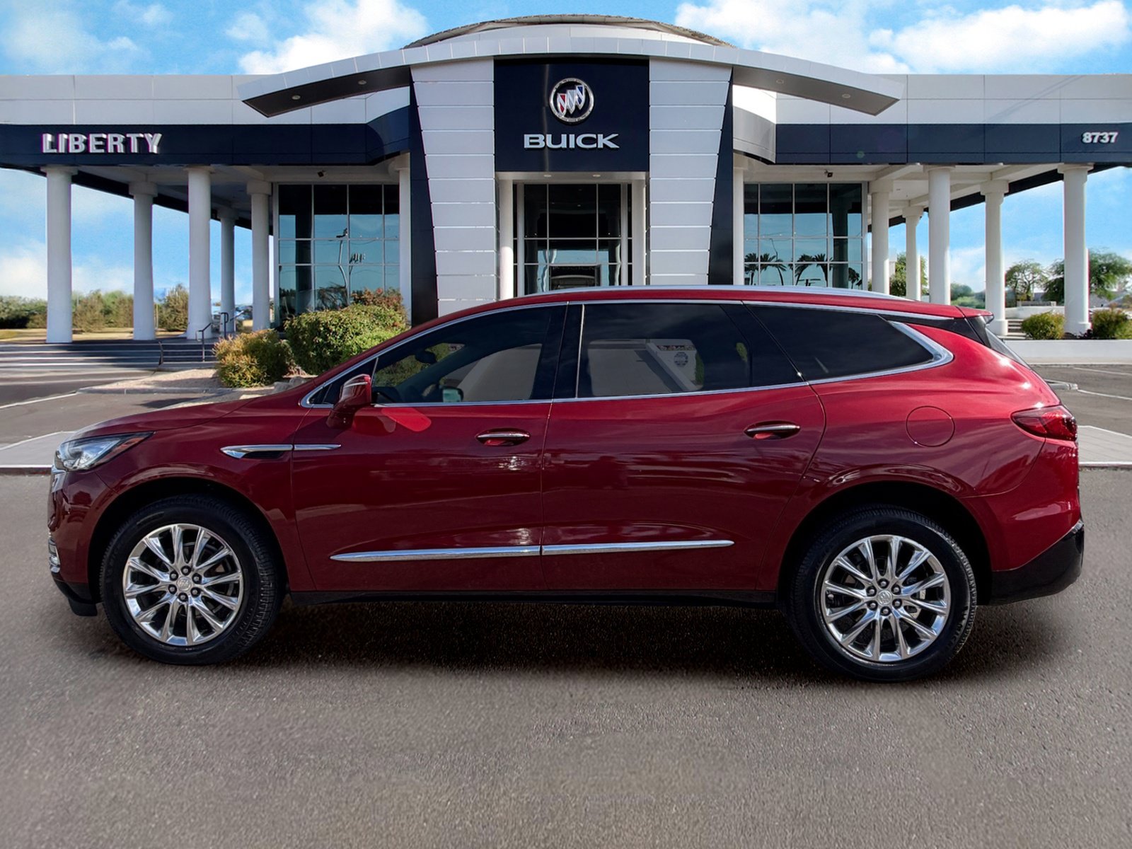 Used 2020 Buick Enclave Essence w/ Sound and Sites Package FWD image 7