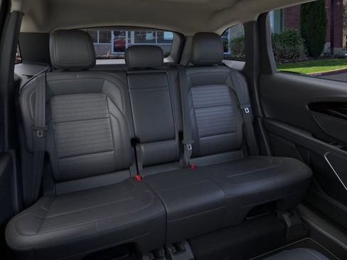 New 2026 Lincoln Nautilus Reserve image 11