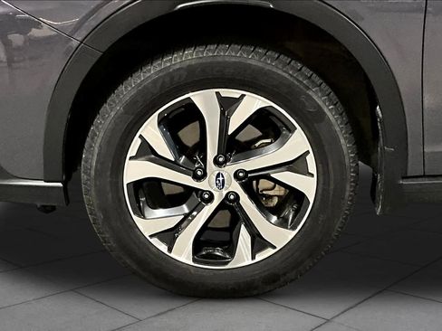 Used 2022 Subaru Outback Touring XT w/ Popular Package #2 AWD/4WD image 11