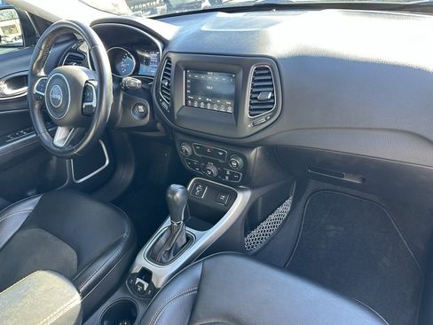 Used 2020 Jeep Compass Latitude image 14
