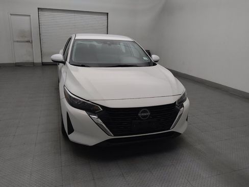 Used 2024 Nissan Sentra S FWD image 14