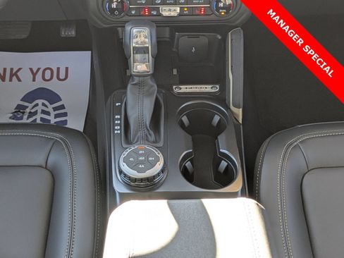 New 2025 Ford Bronco Badlands w/ Sasquatch Package AWD/4WD image 19