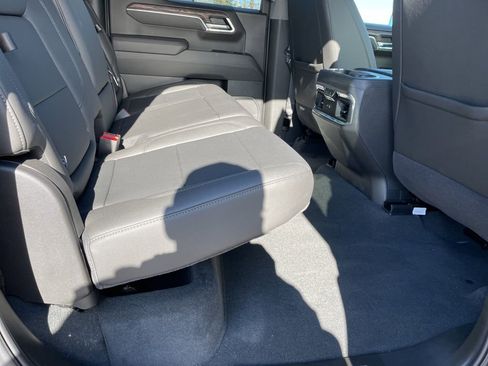 Used 2025 GMC Sierra 1500 SLT w/ SLT Premium Plus Package image 38