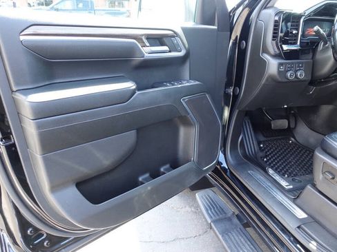 Used 2024 Chevrolet Silverado 1500 RST AWD/4WD image 17
