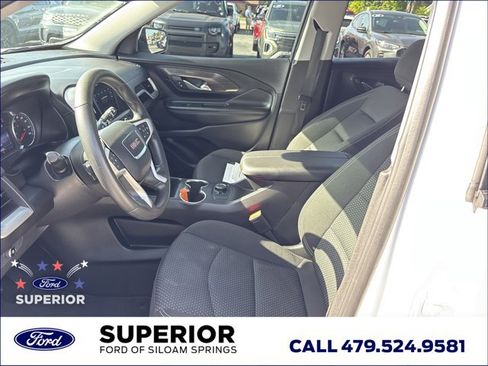 Used 2024 GMC Terrain SLE FWD image 13