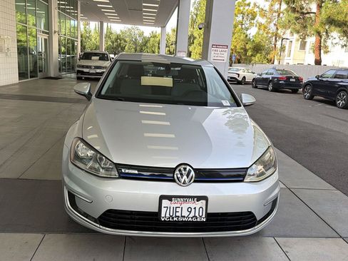 Used 2016 Volkswagen e-Golf SE w/ DC Fast Charging Package FWD image 8