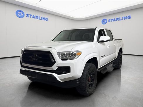 Used 2022 Toyota Tacoma SR image 16