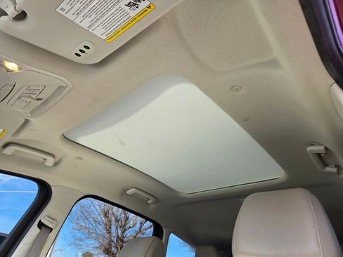 Used 2016 Ford C-MAX Energi SEL w/ Equipment Group 303A image 10