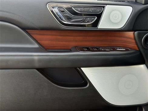 Used 2021 Lincoln Navigator L Reserve image 25