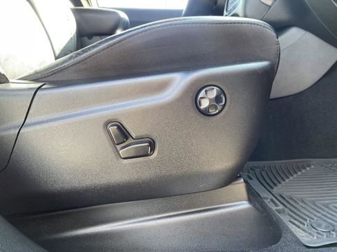 Used 2020 Dodge Durango R/T w/ Blacktop Package AWD/4WD image 35