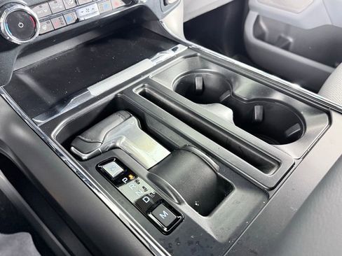 Used 2025 Ford F150 Lariat w/ Equipment Group 501A Mid image 23