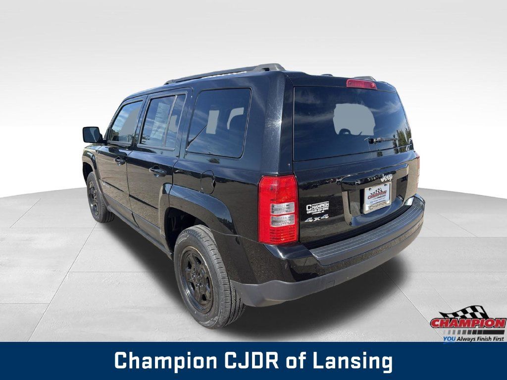 Used 2017 Jeep Patriot Sport w/ Power Value Group AWD/4WD image 5