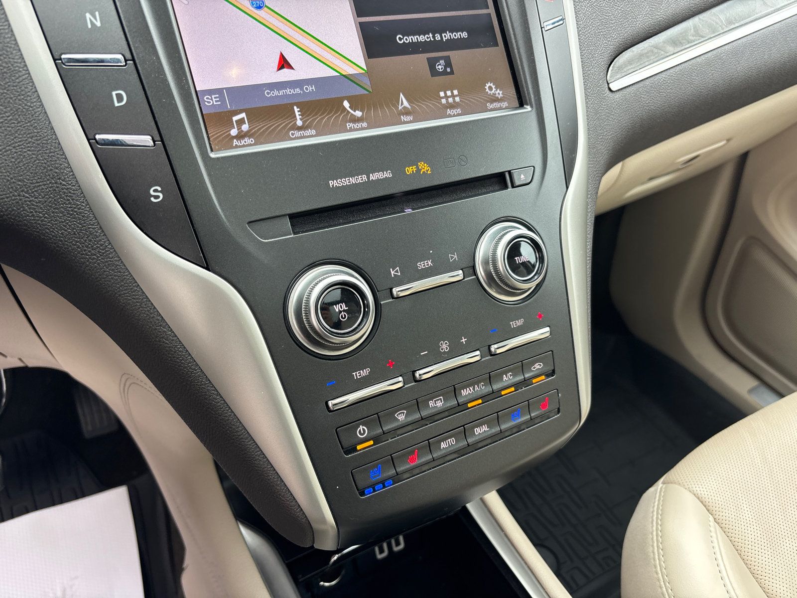 Used 2019 Lincoln MKC Reserve w/ MKC Climate Package FWD image 21