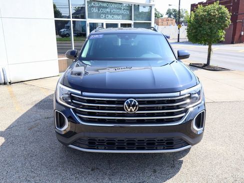 Used 2026 Volkswagen Atlas SE FWD image 8
