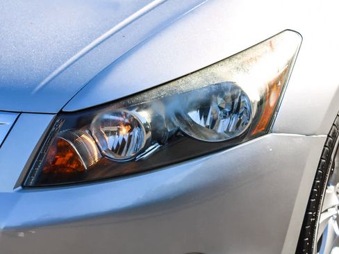 Used 2009 Honda Accord LX-P image 7