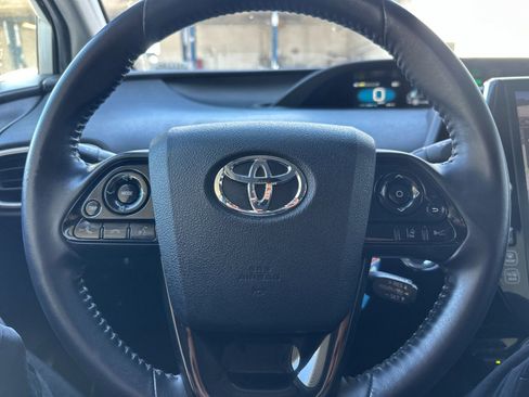 Used 2021 Toyota Prius Prime XLE w/ Carpet Mat Package (TMS) FWD image 23