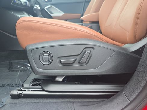 Used 2025 Audi Q3 2.0T Premium Plus w/ Premium Plus Package AWD/4WD image 25