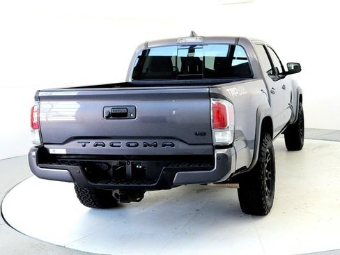 Used 2021 Toyota Tacoma TRD Off-Road w/ Technology Package AWD/4WD image 5
