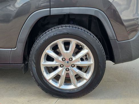 Used 2015 Jeep Cherokee Limited AWD/4WD image 33