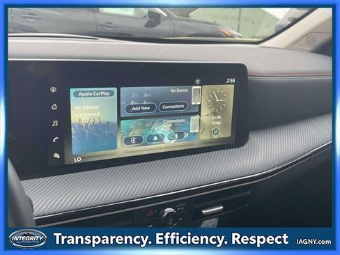 Certified 2025 Nissan Kicks SR image 27