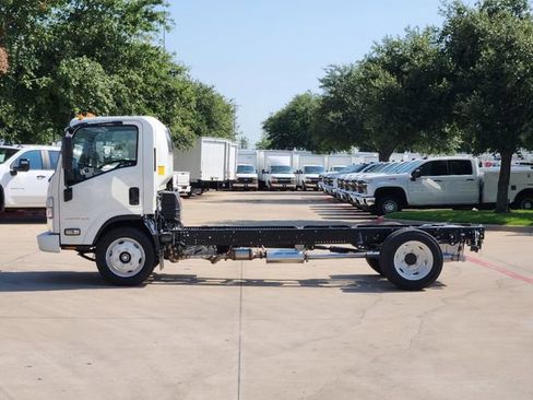New 2025 Chevrolet Low Cab Forward RWD image 10