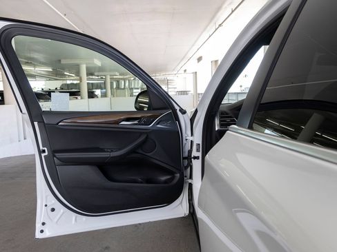 Used 2023 BMW X3 sDrive30i w/ Convenience Package RWD image 13