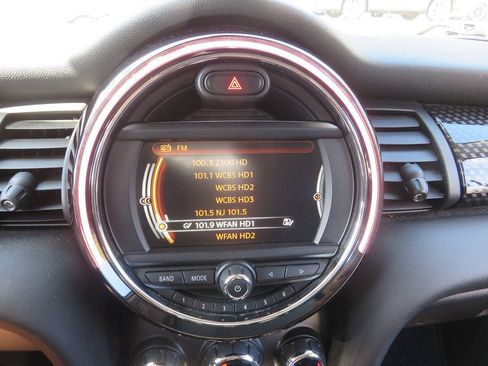 Used 2018 MINI Cooper S FWD image 17
