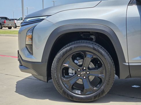New 2027 Chevrolet Equinox LT w/ Convenience Package II FWD image 12