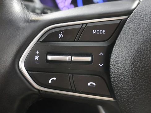 Used 2019 Hyundai Santa Fe AWD image 11