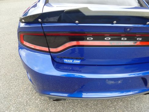 Used 2018 Dodge Charger R/T Scat Pack w/ Dynamics Package RWD image 11