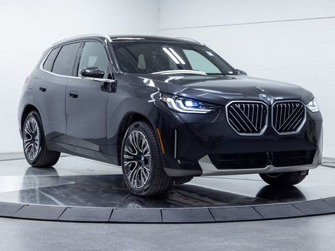 Certified 2025 BMW X3 xDrive30i AWD/4WD image 4