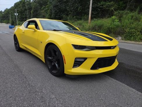 Used 2017 Chevrolet Camaro SS RWD image 1