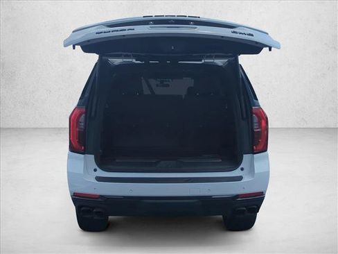 Used 2026 GMC Yukon Denali w/ LPO, Floor Liner Package AWD/4WD image 6