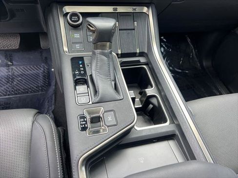 Certified 2024 Lexus GX 550 w/ Accessory Package (2T) AWD/4WD image 32