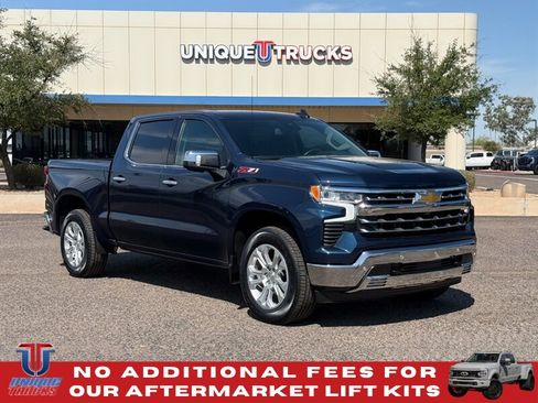 Used 2023 Chevrolet Silverado 1500 LTZ w/ LTZ Convenience Package II AWD/4WD image 4