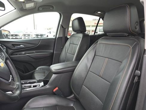 Used 2023 Chevrolet Equinox Premier AWD/4WD image 13