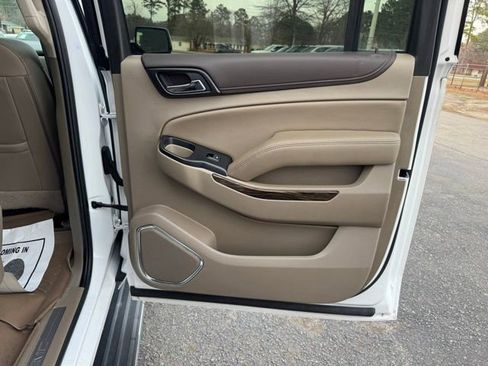 Used 2019 GMC Yukon XL SLT w/ Open Road Package image 12