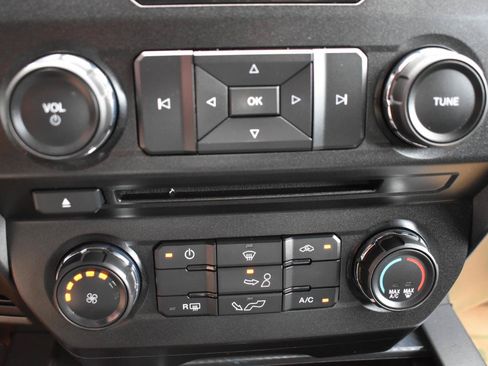 Used 2018 Ford F150 XLT w/ Equipment Group 301A Mid AWD/4WD image 30