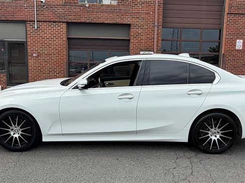 Used 2021 BMW 330i Sedan w/ Premium Package RWD image 6