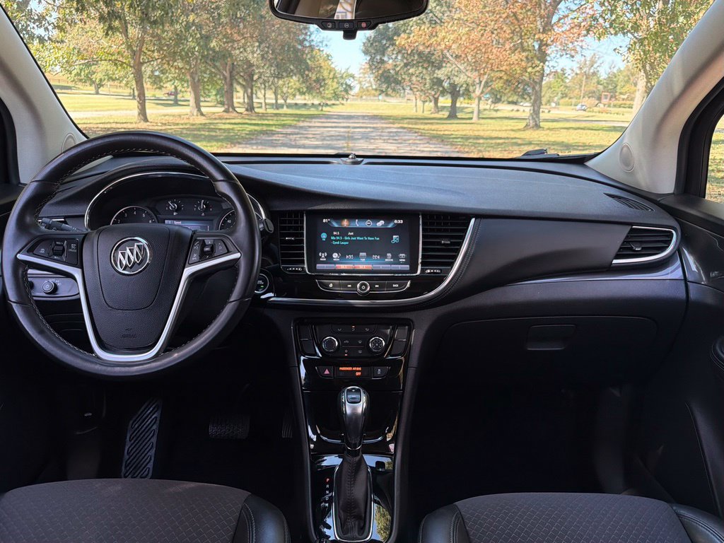Used 2020 Buick Encore Preferred w/ LPO, Road Trip Package FWD image 14