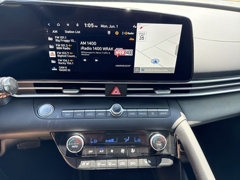 Used 2024 Hyundai Elantra Limited FWD image 24