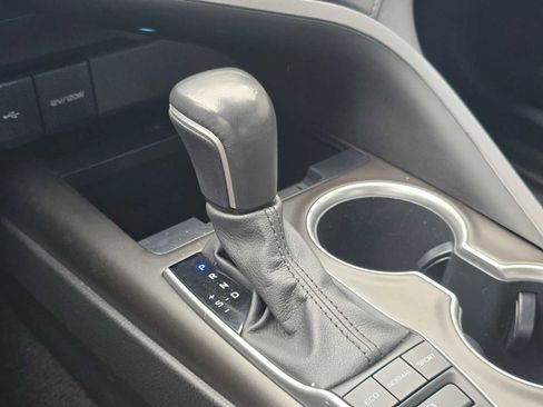 Used 2024 Toyota Camry XLE image 38