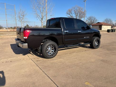 Used 2005 Nissan Titan LE w/ (U01) Nissan Navigation Pkg image 31
