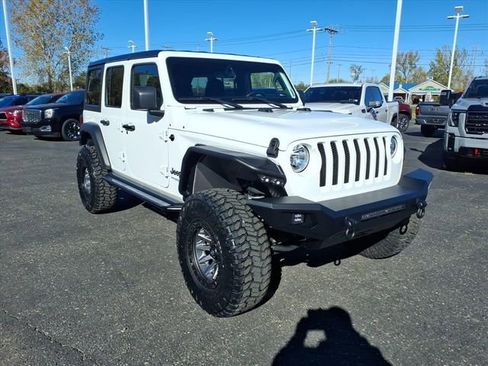 Used 2022 Jeep Wrangler Unlimited Sport image 7