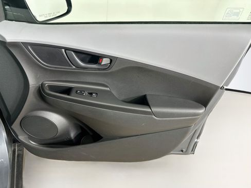 Used 2021 Hyundai Kona SE AWD/4WD image 30