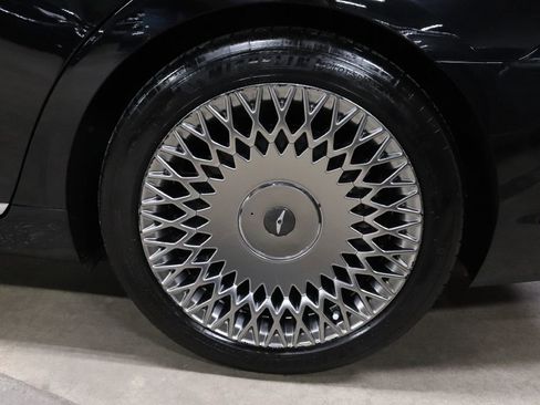 Used 2020 Genesis G90 3.3T Premium image 34